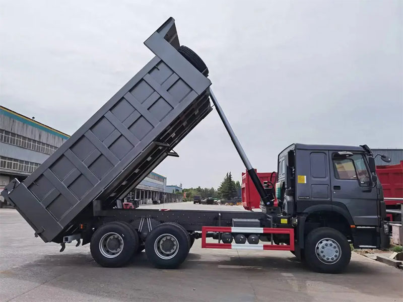 30T Sinotruck Howo Dump Truck