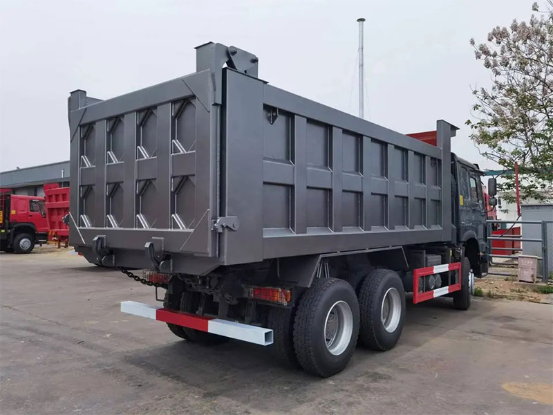 30T Sinotruck Howo Dump Truck