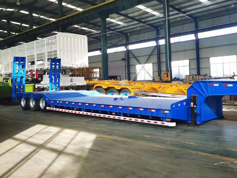 3 Axle Lowbed Semi Trailer