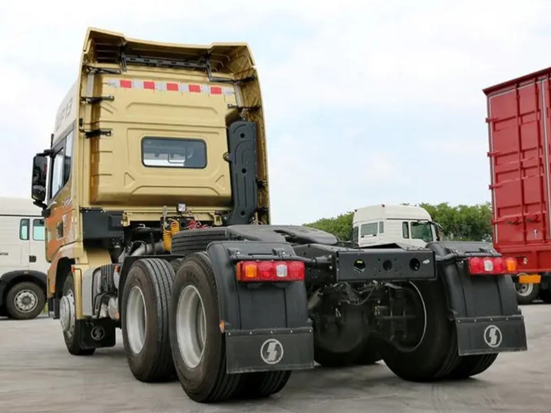 Shacman X3000 6×4 Tractor Truck